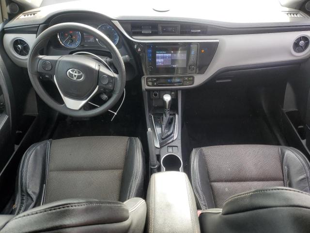 2T1BURHE8JC098901 - 2018 TOYOTA COROLLA L Күміс фото 8