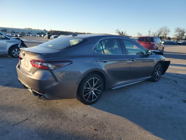 4T1G11AK0PU739112 - 2023 TOYOTA CAMRY SE NIGHT SHADE GRAY photo 3