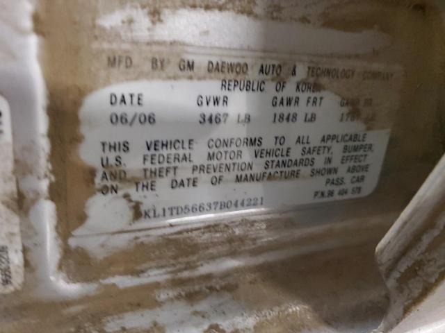 KL1TD56637B044221 - 2007 CHEVROLET AVEO BASE SILVER photo 13