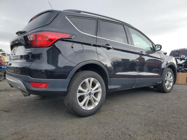 1FMCU9HD0KUB44572 - 2019 FORD ESCAPE SEL Siyah fotoğraf 3
