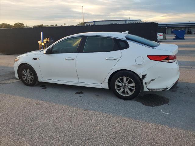 5XXGT4L31JG233436 - 2018 KIA OPTIMA LX WHITE photo 2