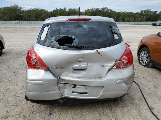 3N1BC13E07L428051 - 2007 NISSAN VERSA S SILVER photo 6