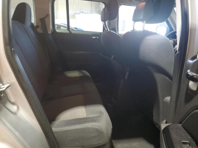 1J4NF1GB4BD243740 - 2011 JEEP PATRIOT SPORT SILVER photo 11