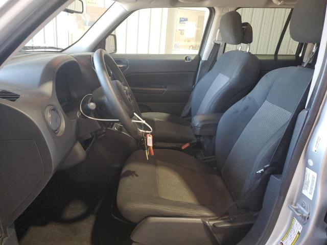 1J4NF1GB4BD243740 - 2011 JEEP PATRIOT SPORT SILVER photo 7