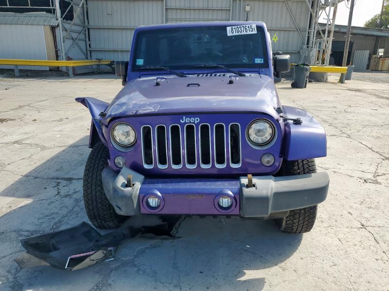 1C4BJWEG4HL711242 - 2017 JEEP WRANGLER UNLIMITED SAHARA PURPLE photo 5