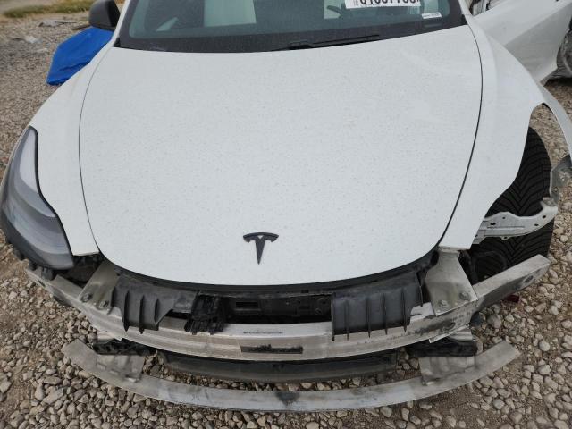 5YJ3E1EB6MF038001 - 2021 TESLA MODEL 3 Weiß Foto 11