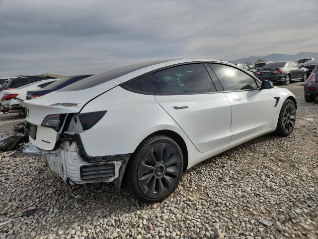 5YJ3E1EB6MF038001 - 2021 TESLA MODEL 3 Weiß Foto 3