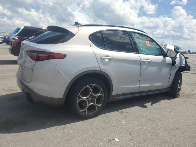 ZASPAKBN0N7D46121 - 2022 ALFA ROMEO STELVIO TI SILVER photo 3