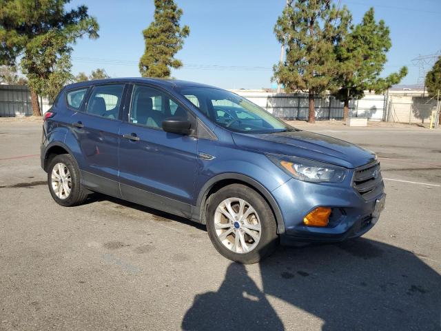 1FMCU0F7XJUC78612 - 2018 FORD ESCAPE S BLUE photo 4
