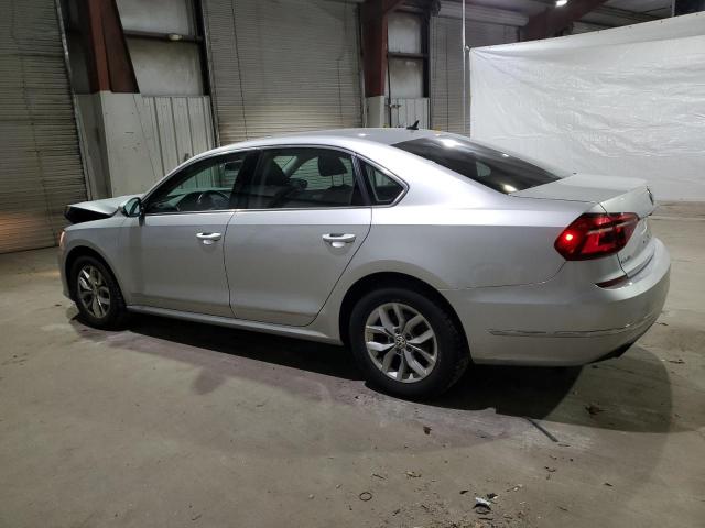 1VWAT7A31HC033366 - 2017 VOLKSWAGEN PASSAT S SILVER photo 2