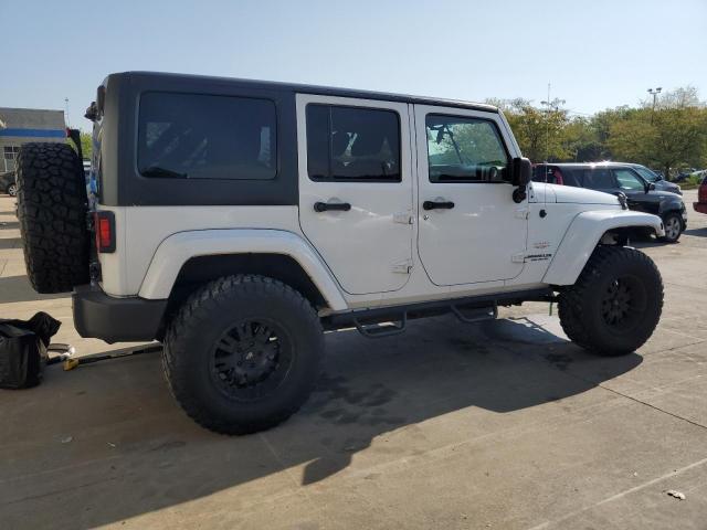1J4BA5H18BL623829 - 2011 JEEP WRANGLER U SAHARA أبيض صورة 3