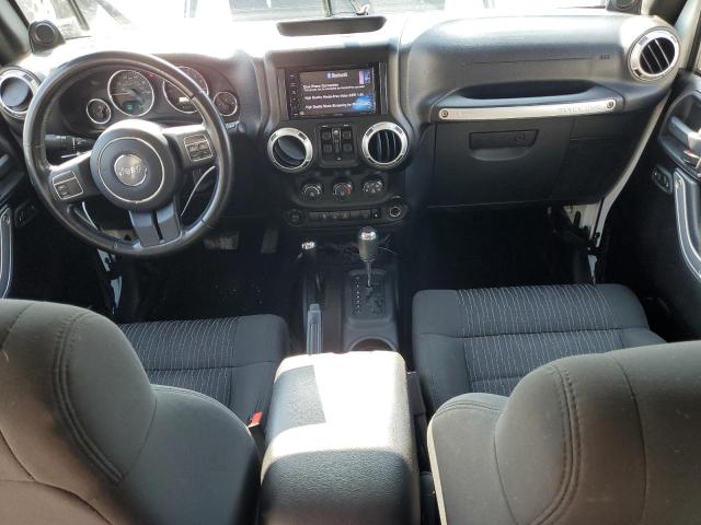 1J4BA5H18BL623829 - 2011 JEEP WRANGLER U SAHARA أبيض صورة 8