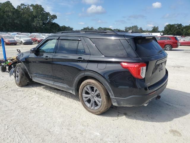 1FMSK8DH5NGB49595 - 2022 FORD EXPLORER XLT შავი ფოტო 2