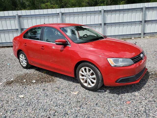 3VWDP7AJ2DM296183 - 2013 VOLKSWAGEN JETTA SE 红色 照片 4