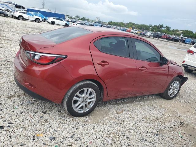 3MYDLBYV6JY304253 - 2018 TOYOTA YARIS IA Rojo foto 3