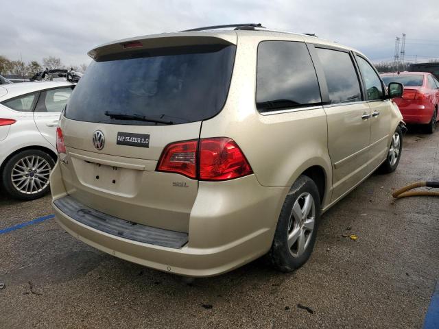 2V4RW6DX5AR263145 - 2010 VOLKSWAGEN ROUTAN SEL BEIGE photo 3