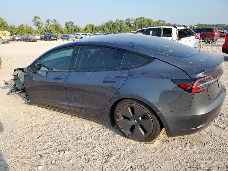 5YJ3E1EA4PF641198 - 2023 TESLA MODEL 3 Серый фото 2