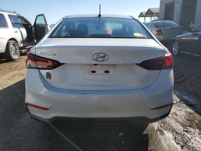 3KPC24A36JE032855 - 2018 HYUNDAI ACCENT SE WHITE photo 6