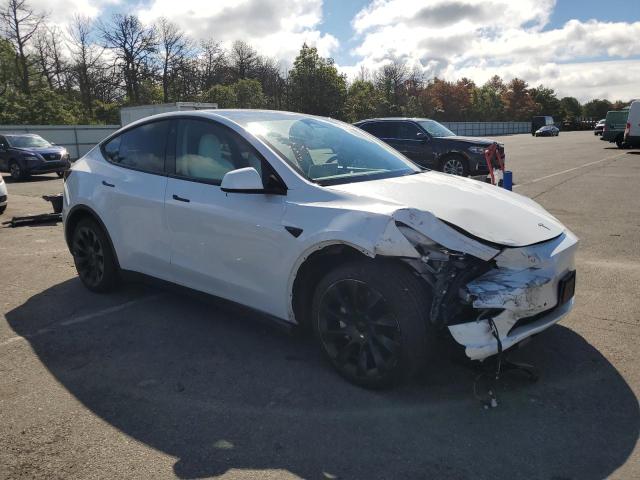 7SAYGDEE1NF565671 - 2022 TESLA MODEL Y Білий фото 4