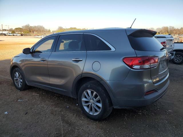 5XYPG4A31JG378365 - 2018 KIA SORENTO LX GRAY photo 2