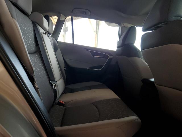 4T3RWRFV6RU139569 - 2024 TOYOTA RAV4 XLE 银色 照片 10