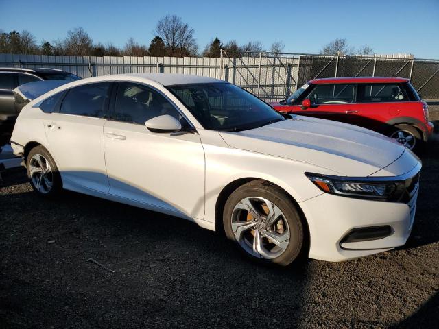 1HGCV1F13JA131621 - 2018 HONDA ACCORD LX WHITE photo 4