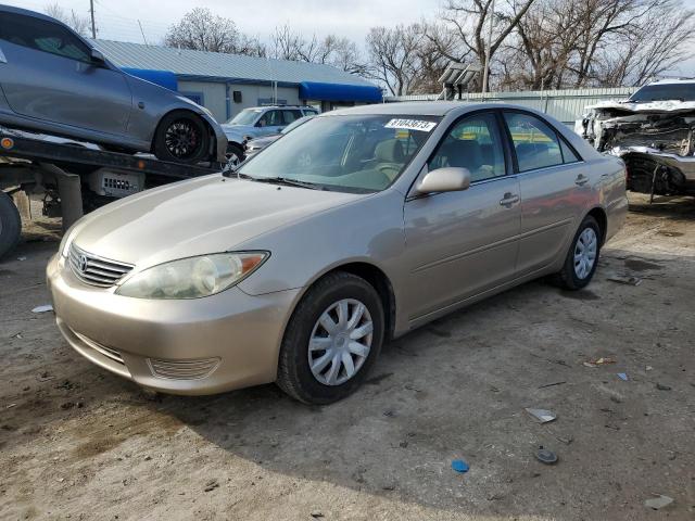 4T1BE32K75U968652 - 2005 TOYOTA CAMRY LE GOLD photo 1