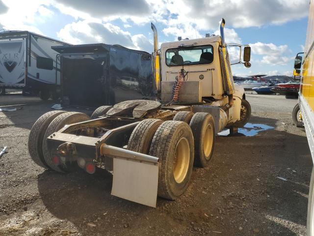 1NPXGGGG80D364576 - 2015 PETERBILT 386 WHITE photo 4