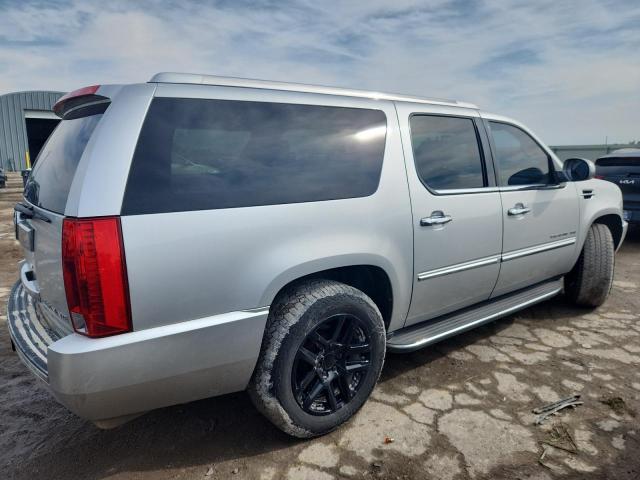 1GYS4HEF2BR176601 - 2011 CADILLAC ESCALADE ESV LUXURY Сріблястий фото 3