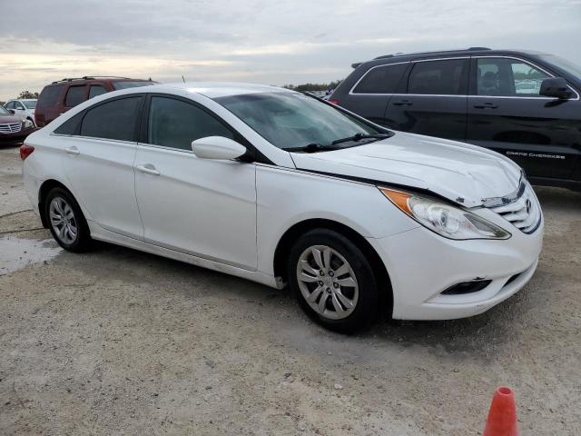 5NPEB4AC1CH427968 - 2012 HYUNDAI SONATA GLS WHITE photo 4