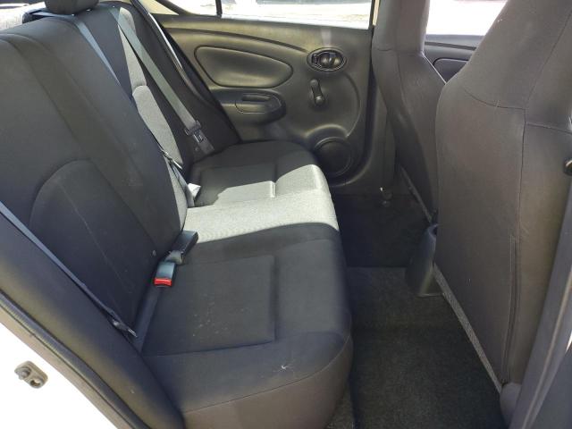 3N1CN7AP8GL914998 - 2016 NISSAN VERSA S WHITE photo 10