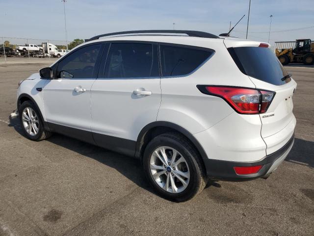 1FMCU9GD5JUC11098 - 2018 FORD ESCAPE SE WHITE photo 2