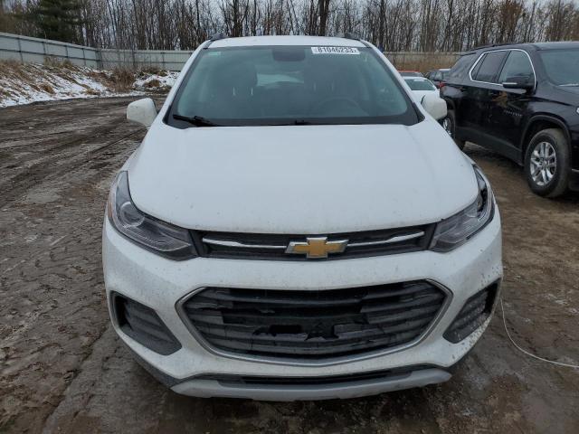 3GNCJLSB4HL233685 - 2017 CHEVROLET TRAX 1LT WHITE photo 5