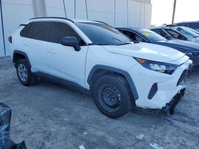 2T3H1RFV5KW046705 - 2019 TOYOTA RAV4 LE WHITE photo 4