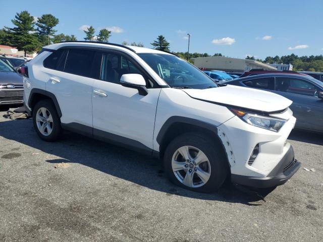 2T3P1RFV0MC158103 - 2021 TOYOTA RAV4 XLE თეთრი ფოტო 4