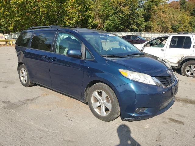 5TDKK3DCXCS265129 - 2012 TOYOTA SIENNA LE Blau Foto 4
