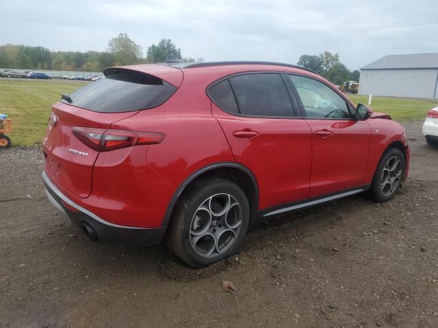 ZASPAKBN3N7D26798 - 2022 ALFA ROMEO STELVIO TI RED photo 3