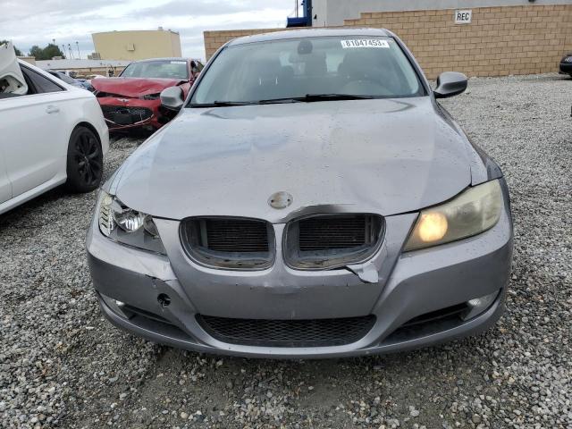 WBAPH7C51BE678346 - 2011 BMW 328 I GRAY photo 5