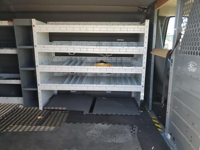 1GCWGGCG6D1122658 - 2013 CHEV EXPRESS G2500 WHITE photo 11