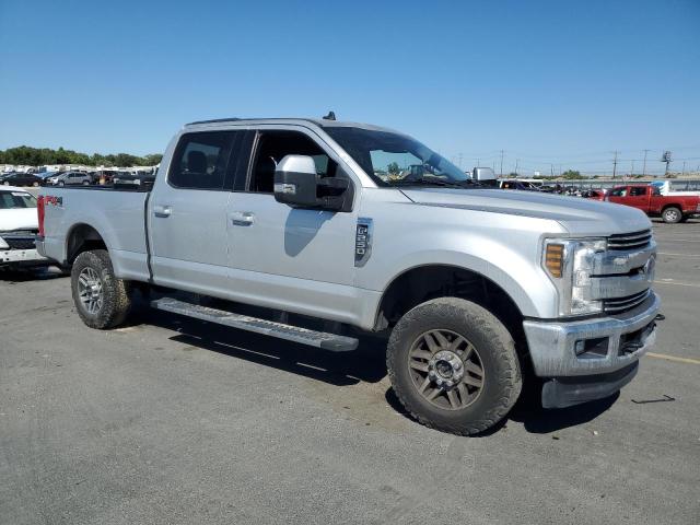 1FT7W2B68KEE95063 - 2019 FORD F250 SUPER DUTY SILVER photo 4