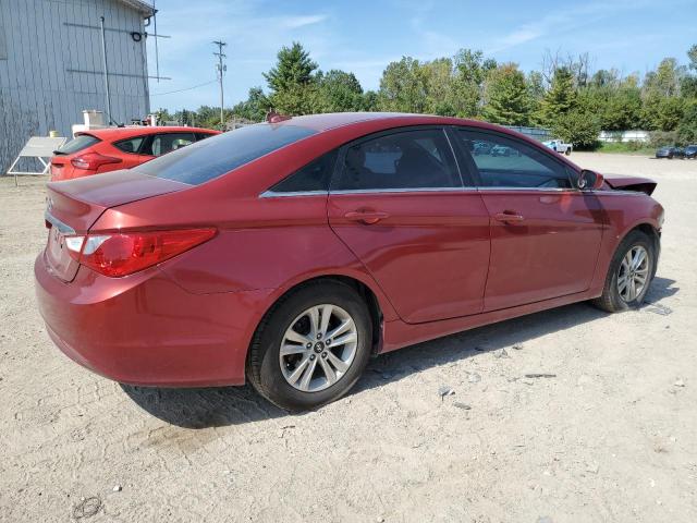 5NPEB4AC2DH537591 - 2013 HYUNDAI SONATA GLS أحمر صورة 3