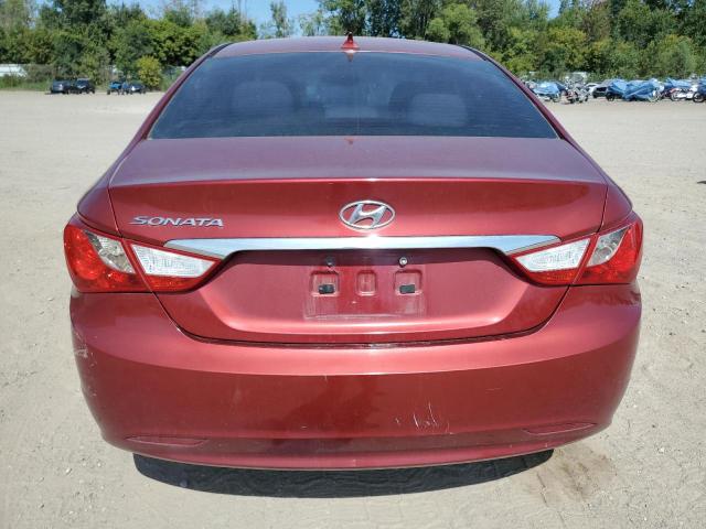 5NPEB4AC2DH537591 - 2013 HYUNDAI SONATA GLS أحمر صورة 6