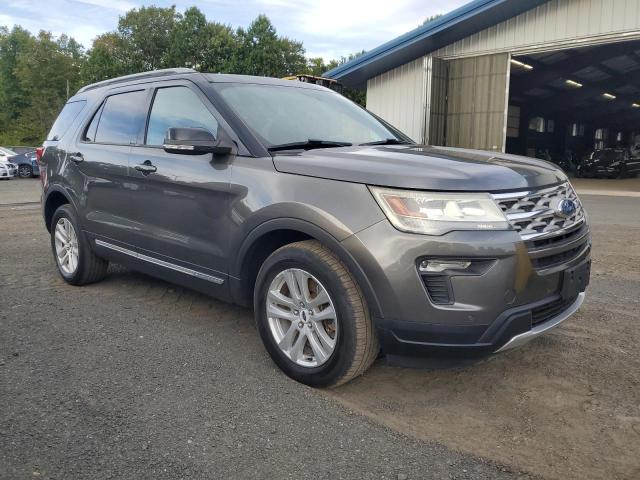 1FM5K8D8XJGB37675 - 2018 FORD EXPLORER XLT GRAY photo 4