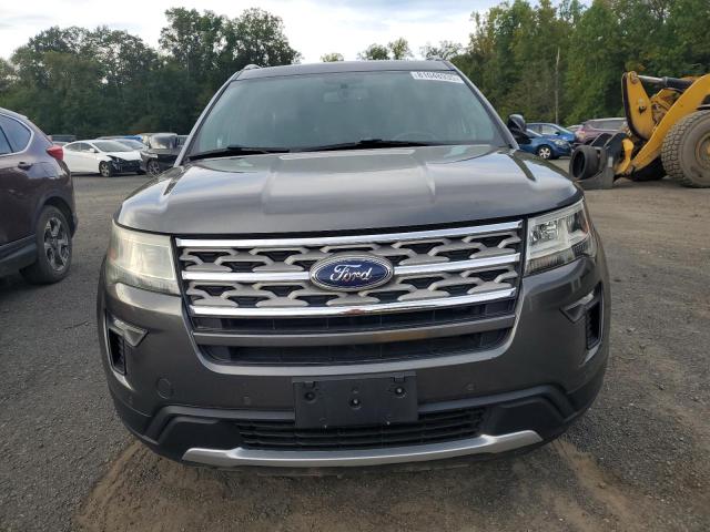 1FM5K8D8XJGB37675 - 2018 FORD EXPLORER XLT GRAY photo 5