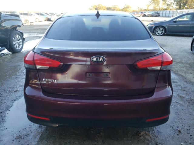 3KPFK4A79HE053497 - 2017 KIA FORTE LX MAROON photo 6