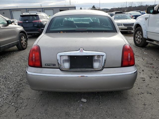 1LNHM81WXYY932725 - 2000 LINCOLN TOWN CAR EXECUTIVE GOLD photo 6