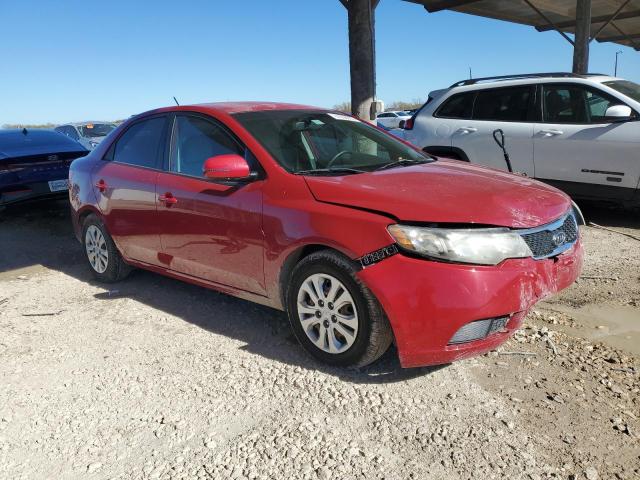 KNAFU4A28D5733120 - 2013 KIA FORTE EX RED photo 4