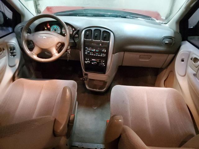 2C4GP54L85R460158 - 2005 CHRYSLER TOWN & COU TOURING RED photo 8