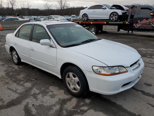 1HGCG1655WA064802 - 1998 HONDA ACCORD EX WHITE photo 4