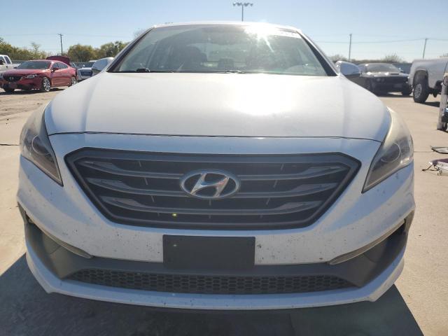 5NPE34AF5HH460504 - 2017 HYUNDAI SONATA SPORT WHITE photo 5